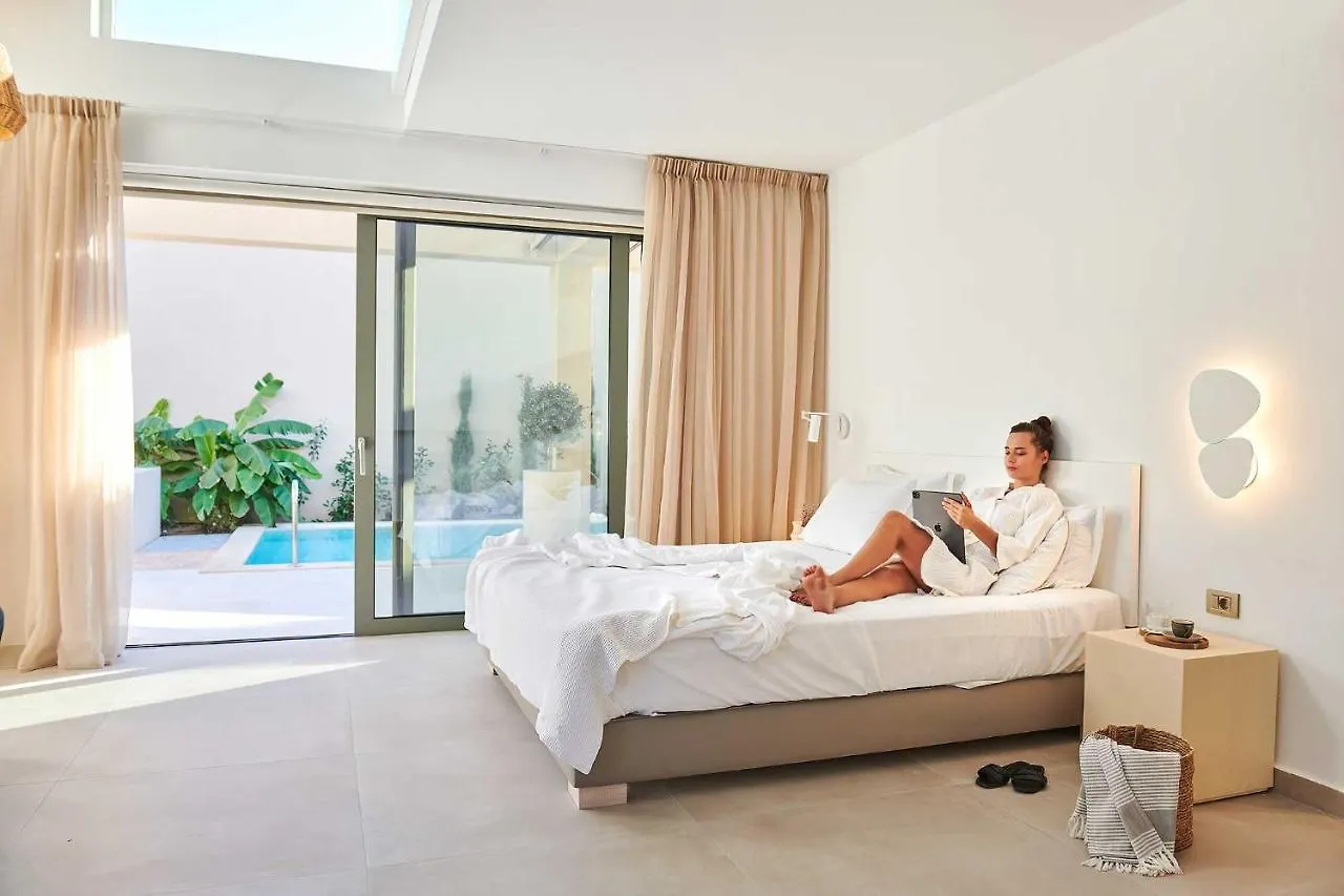 Cavo Delea - Elegant Suites Possidi